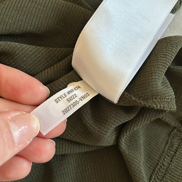 Madewell NWT tank top army green - Picture 7 of 8